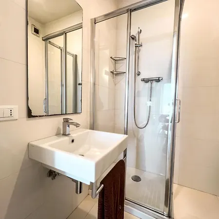 Zagabria Fronte Mare 2piano Rif A772 Apartment