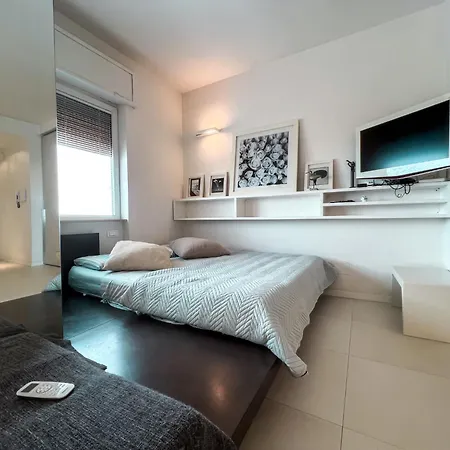 Apartment Zagabria Fronte Mare 2piano Rif A772 *